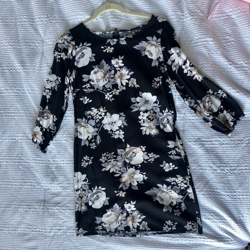Old Navy Black Floral Shift Dress Size Small Tall